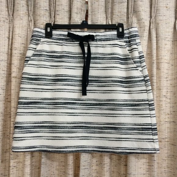 LOFT Dresses & Skirts - LOFT Striped Knit Drawstring Jogger Skirt - Medium